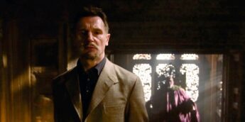 Liam Neeson como Ra's al Ghul em Batman Begins