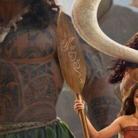Ausência de mamilos em Maui, vivido por Dwayne Johnson, no live-action de Moana