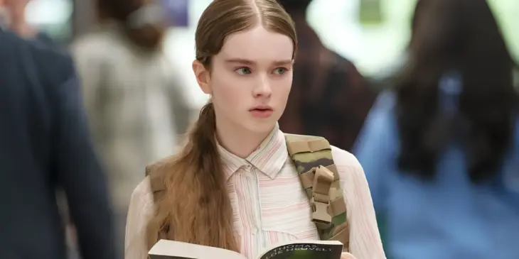 Protagonista da série de Carrie a Estranha