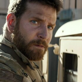 Bradley Cooper em Sniper Americano, de Clint Eastwood