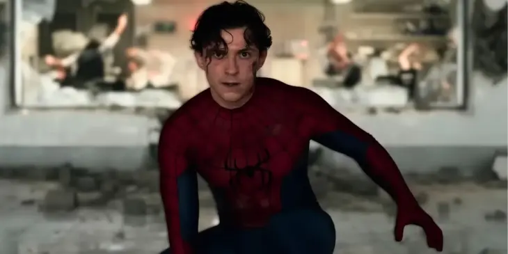Tom Holland em cena de ação de Homem-Aranha Um Novo Dia