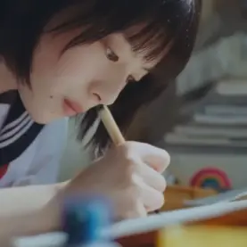 Fujino em cena do filme em live-action de Look Back