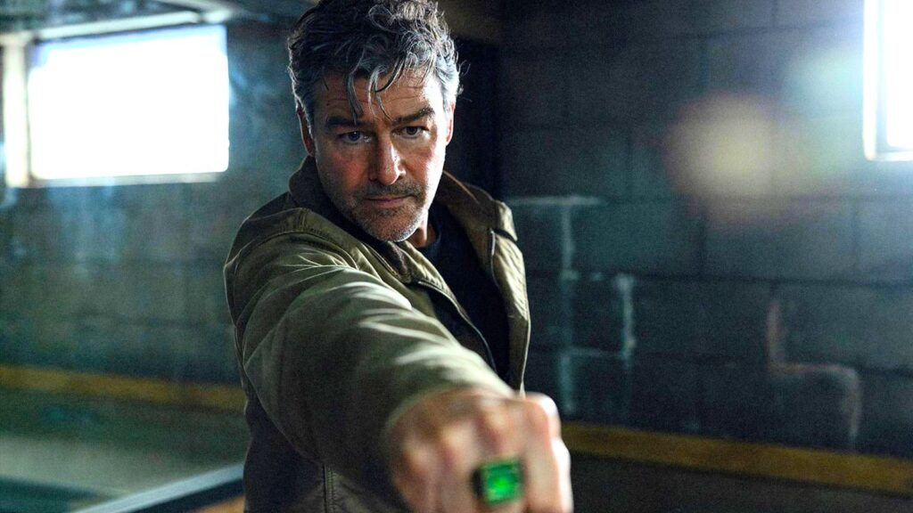Kyle Chandler em Lanternas