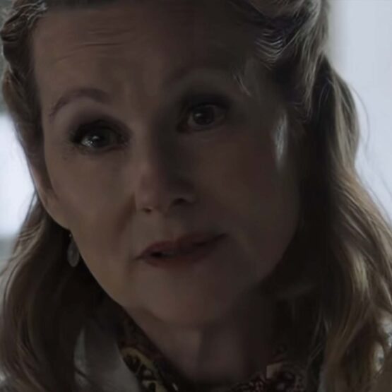 Laura Linney em Lanternas