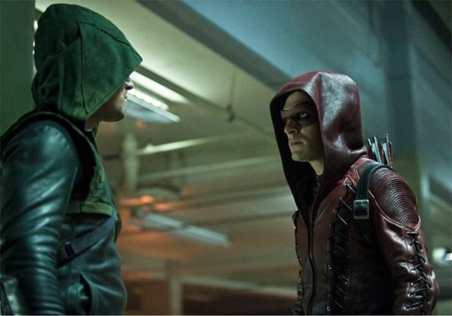 arrow-season-3-1-106098-arrow-season-3-new-photos-leaked