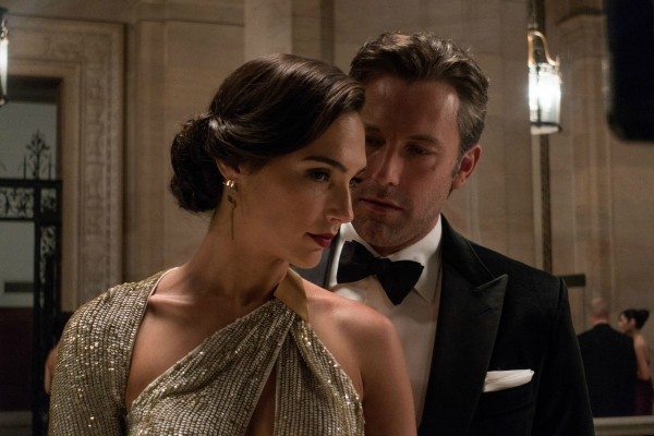 batman-vs-superman-ew-pics-2-600x400