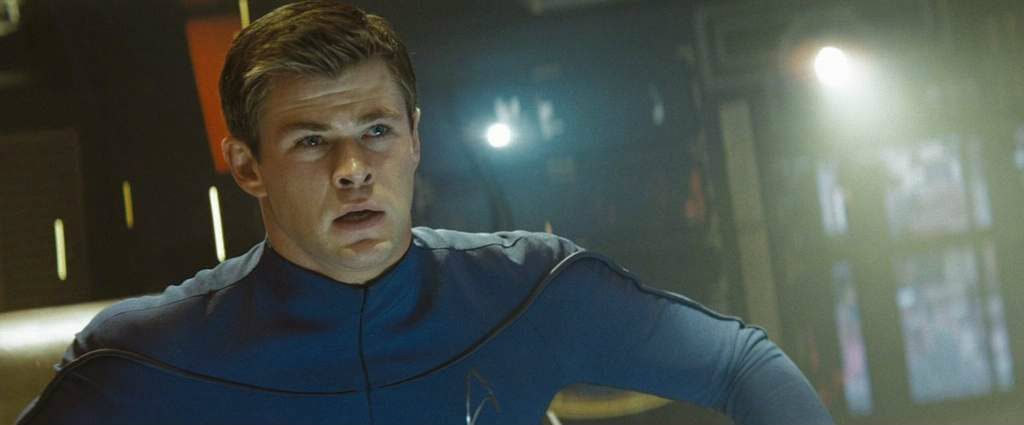chris-hemsworth-star-trek-1024x425-190662
