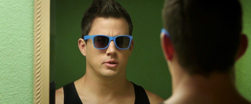 film-22_jump_street-2014-jenko-channing_tatum-accessories-blue_wayfarer_sunglasses