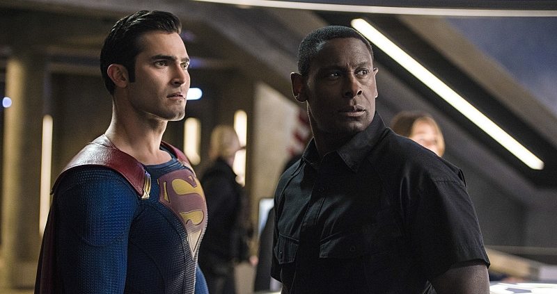 superman-supergirl-martian